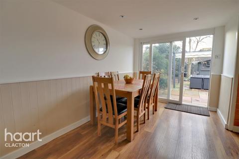 14 Chilburn Road, Clacton-on-sea, CO15 4NX