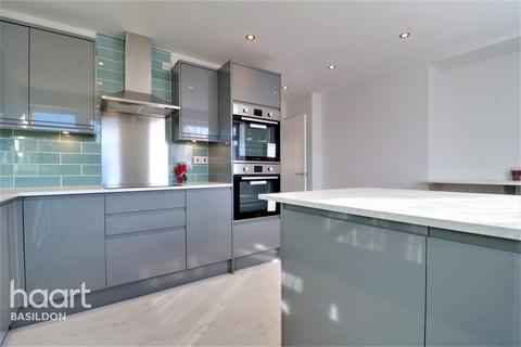 60 Long Gages, Basildon, SS14 2DT