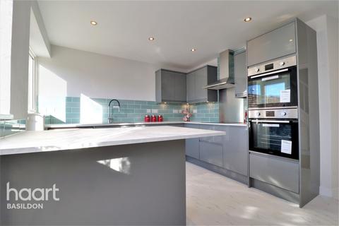 60 Long Gages, Basildon, SS14 2DT