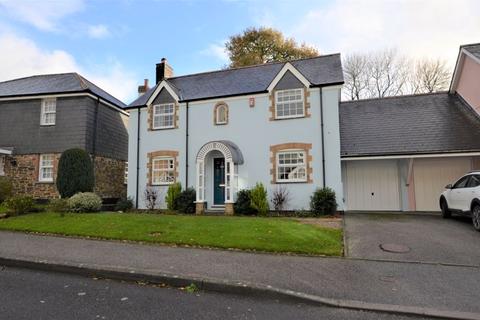 17 Grenville Meadows, Lostwithiel, PL22 0JS
