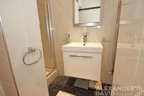 2 Windsor Avenue, Edgware, HA8 8SR
