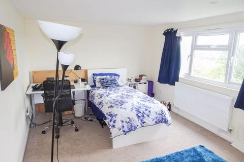 78 Glentrammon Road, Orpington, BR6 6DG