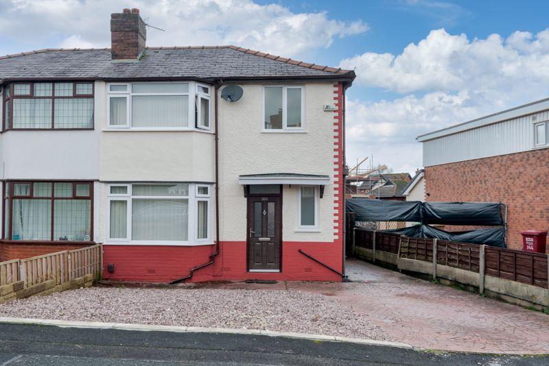 Tempest Road, Chew Moor, Lostock, Bolton, Lancashire. *NO CHAIN* 3 bed