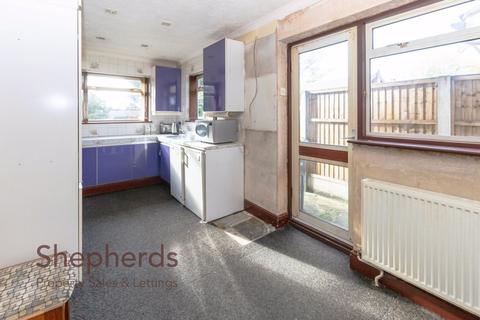 15 Stains Close, Cheshunt, Waltham Cross, EN8 9JJ