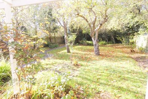 29 Highview Avenue, Edgware, HA8 9TX