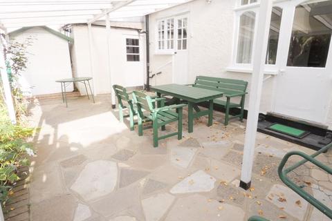 29 Highview Avenue, Edgware, HA8 9TX