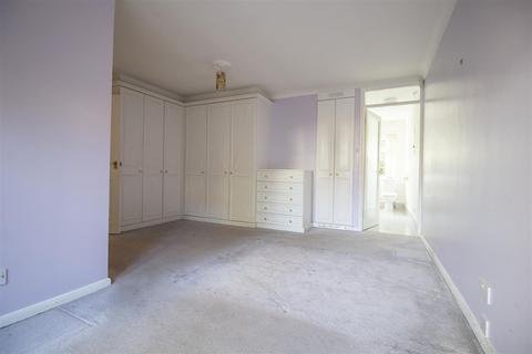 20 Chapel Street, Enfield, EN2 6QE