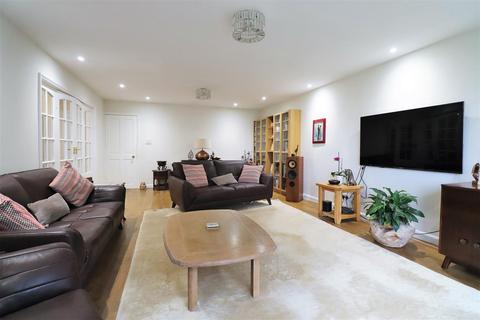 92 Mill Road, Dartford, DA2 7RZ