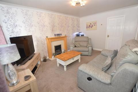 65 Brookfield View, Cleckheaton, BD19 4ES