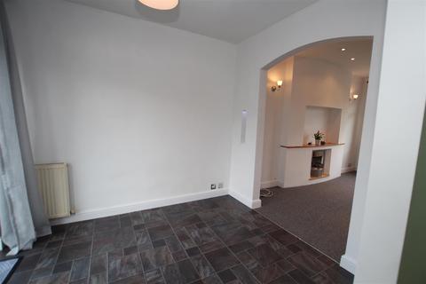 25 Silver Birch Close, Wyke, Bradford, BD12 9ER