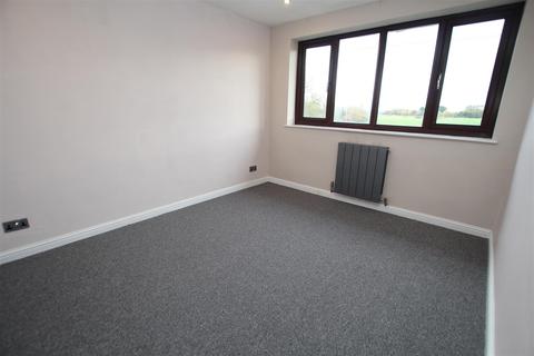 25 Silver Birch Close, Wyke, Bradford, BD12 9ER