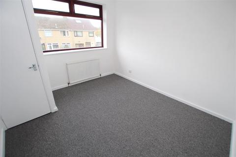 25 Silver Birch Close, Wyke, Bradford, BD12 9ER