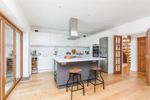 Maylea Ashcombe Lane, Kingston, Lewes, BN7 3JZ