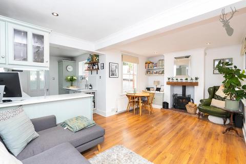 6 Bower Vale, Epping, CM16 7AS