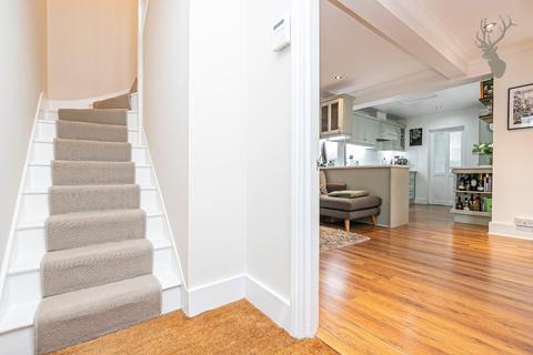 6 Bower Vale, Epping, CM16 7AS