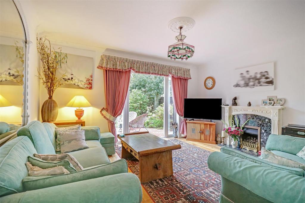 Shoeburyness, SouthendOnSea 4 bed house £585,000