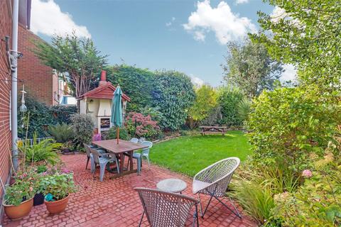 93 Bishopsteignton, Shoeburyness, Southend-on-sea, SS3 8AF