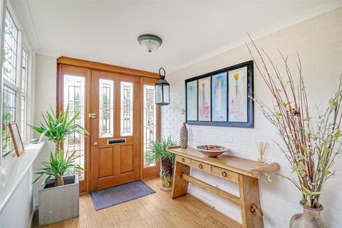 93 Bishopsteignton, Shoeburyness, Southend-on-sea, SS3 8AF
