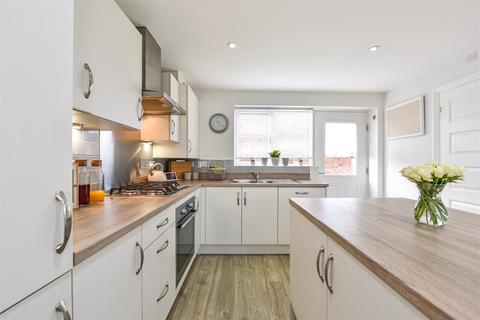 5 Bobbin Road, Andover, SP11 6WU