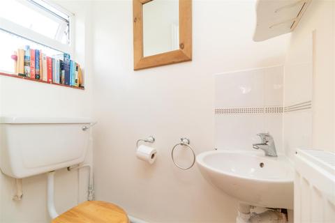 4 Albert Road, Bunny, Nottingham, NG11 6QE
