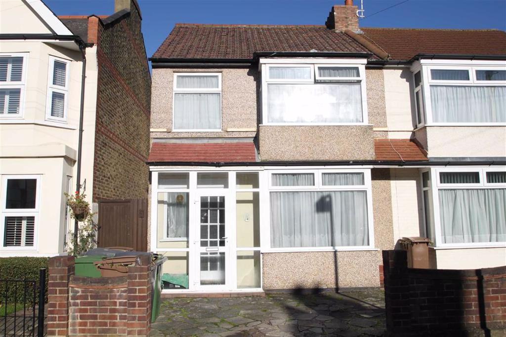 Hampton Road, Chingford 3 bed semidetached house £450,000