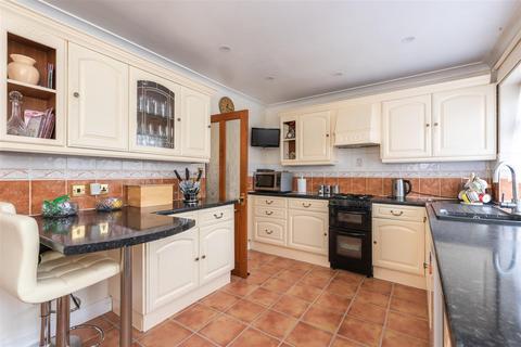 43 First Avenue, West Molesey, KT8 2QJ