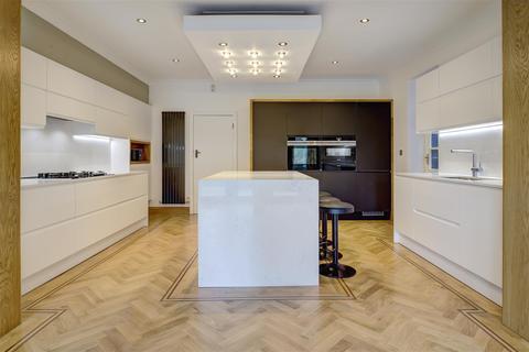 45 Bancroft Avenue, London, N2 0AR