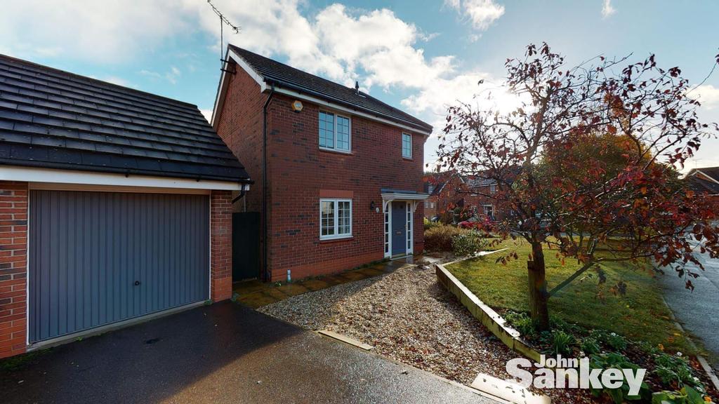 Emmerson Drive, Clipstone Village, Mansfield 3 bed semidetached house £180,000