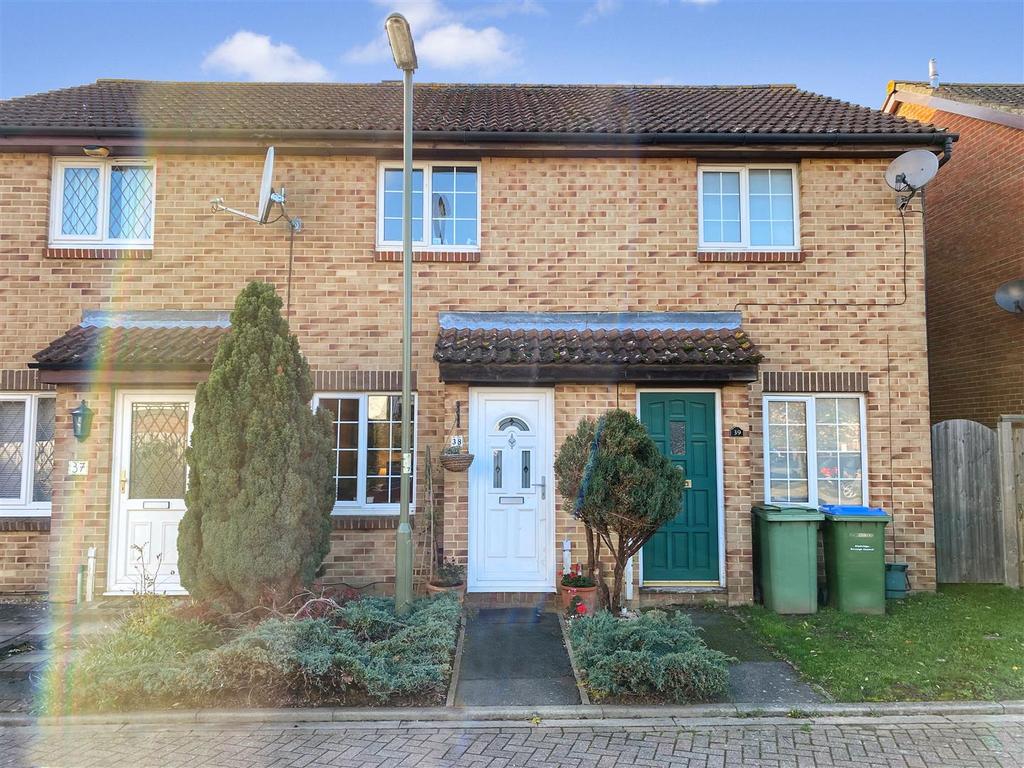 Telford Drive, Walton On Thames, Surrey 2 bed terraced house £315,000