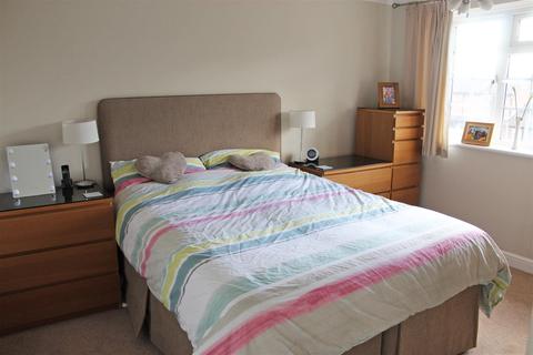 109 Broadlee, Wilnecote, Tamworth, B77 4PG