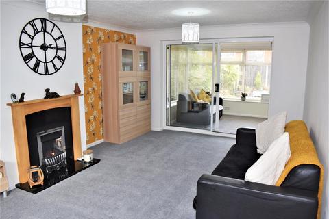 67 Bettina Close, Nuneaton, CV10 9EX