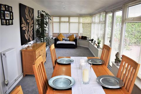 67 Bettina Close, Nuneaton, CV10 9EX