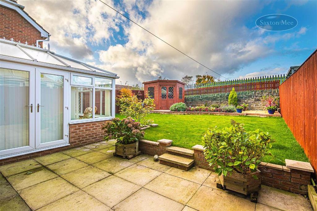 Moonshine Way, Shiregreen, Sheffield, S5 3 bed detached house £210,000