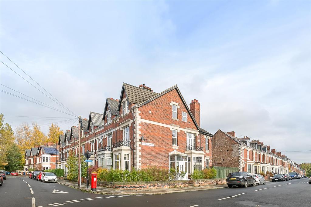Salisbury Gardens, Jesmond Vale, Newcastle upon Tyne 4 bed end of