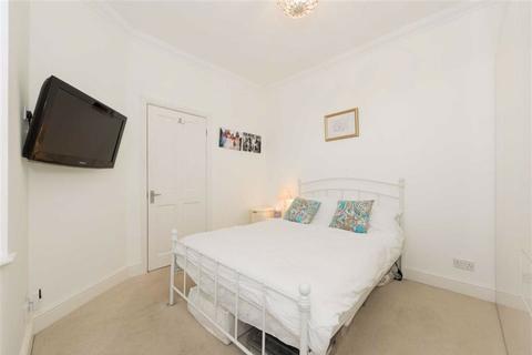 53 Highfield Drive, Epsom, KT19 0AU