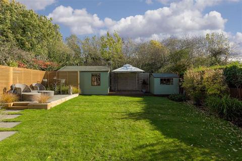 53 Highfield Drive, Epsom, KT19 0AU