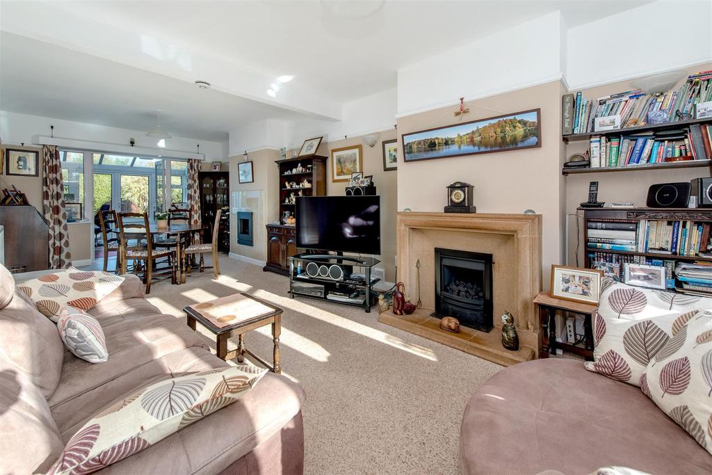 Tamar Avenue, Taunton 3 bed detached house £389,950