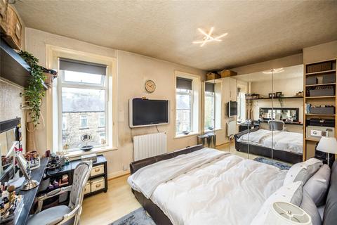 45 Abbey Walk, Halifax, HX3 0AJ