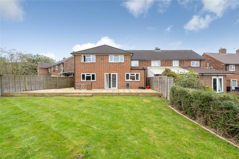 56 Candlemas Mead, Beaconsfield, HP9 1AR