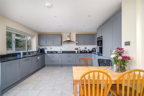 56 Candlemas Mead, Beaconsfield, HP9 1AR