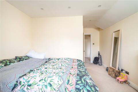 56 Candlemas Mead, Beaconsfield, HP9 1AR