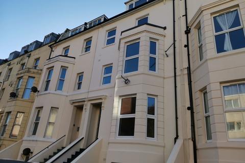 1 bedroom flat to rent, Marine Terrace, Folkestone, CT20