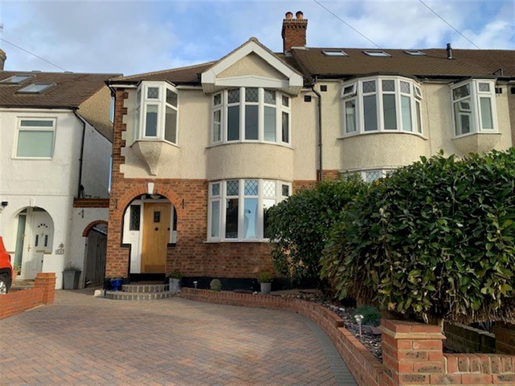 Vale Road, Worcester Park 3 bed end of terrace house £550,000