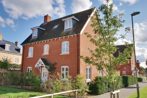 135 Cutforth Way, Romsey, SO51 0BG