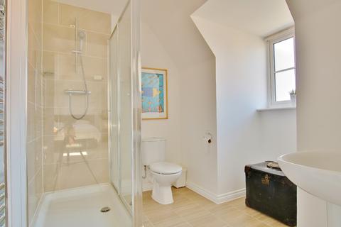 135 Cutforth Way, Romsey, SO51 0BG