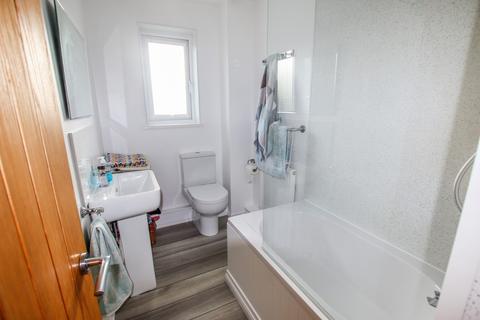 2 Argosy Close, Warsash, Southampton, SO31 9BN