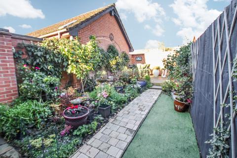 2 Argosy Close, Warsash, Southampton, SO31 9BN