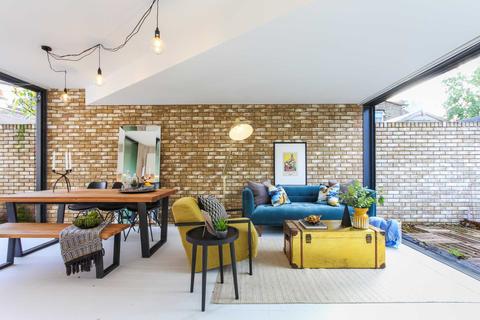2a Lindley Road, London, E10 6QT