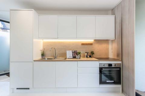 2a Lindley Road, London, E10 6QT