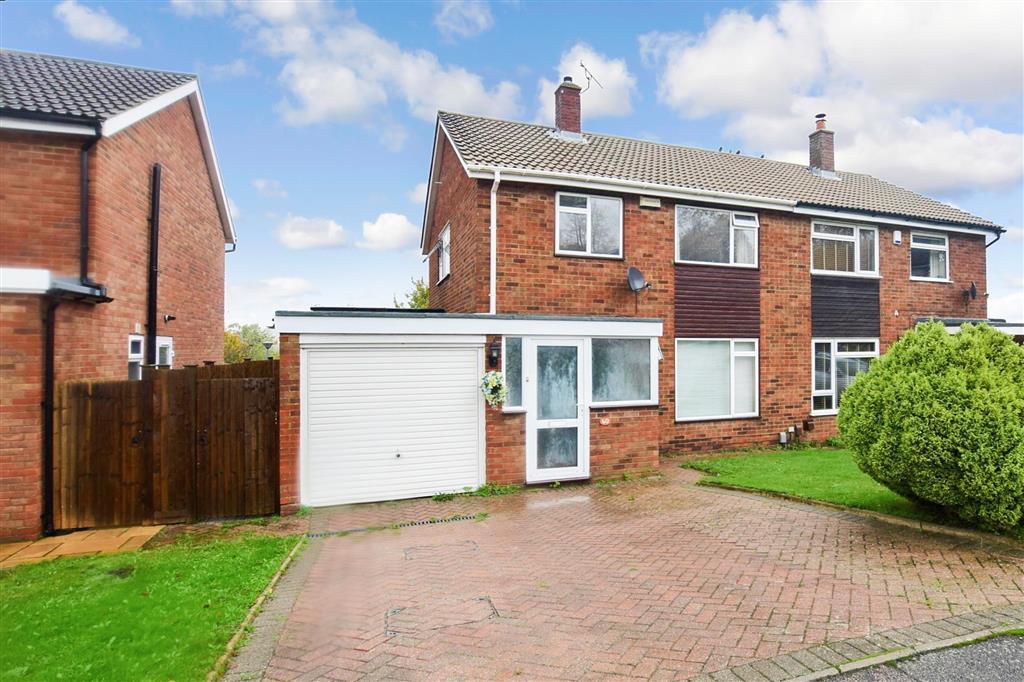 Royal Avenue, Tonbridge, Kent 3 bed semidetached house £490,000